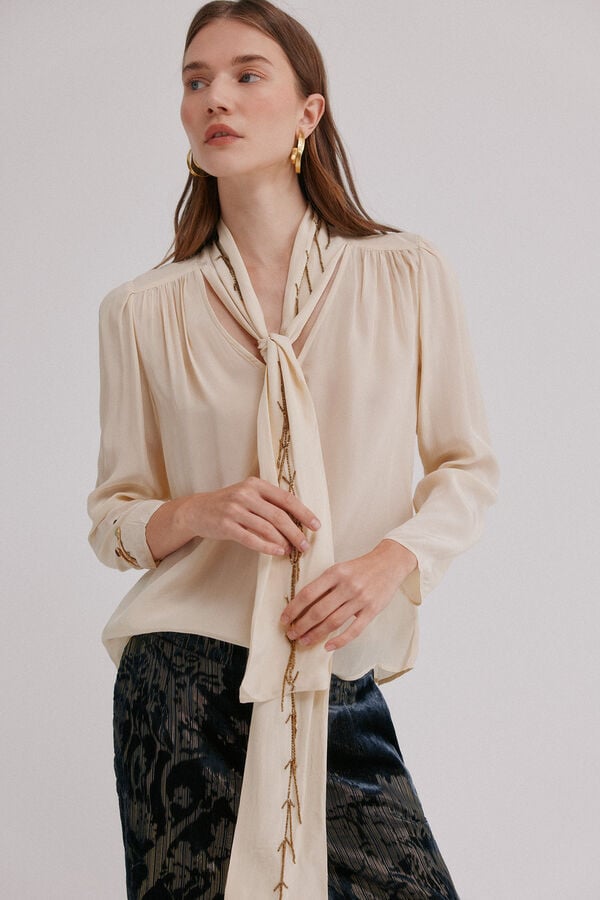 Hoss Intropia Carrie. Blusa com laçada Ecru