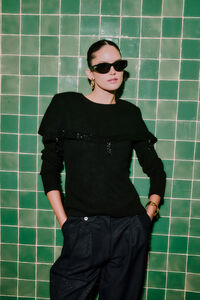 Hoss Intropia Izar. Camisola com capa