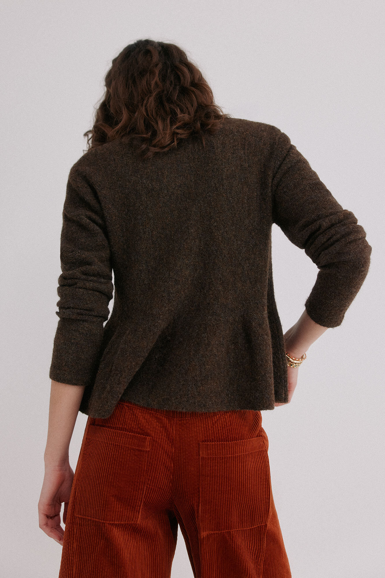 Hoss Intropia Ivana. Casaco de malha com bot&otilde;es