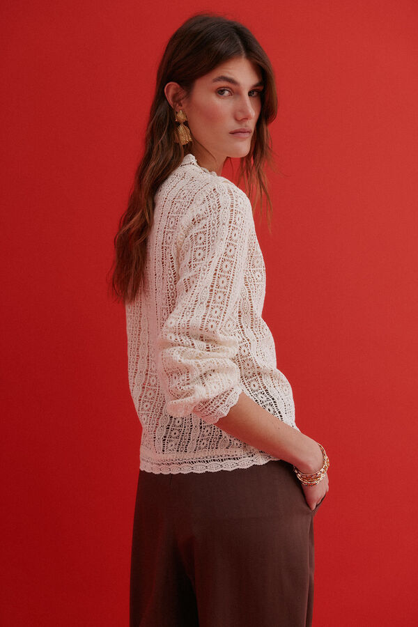 Hoss Intropia Camille. Blusa de guipur Marfil