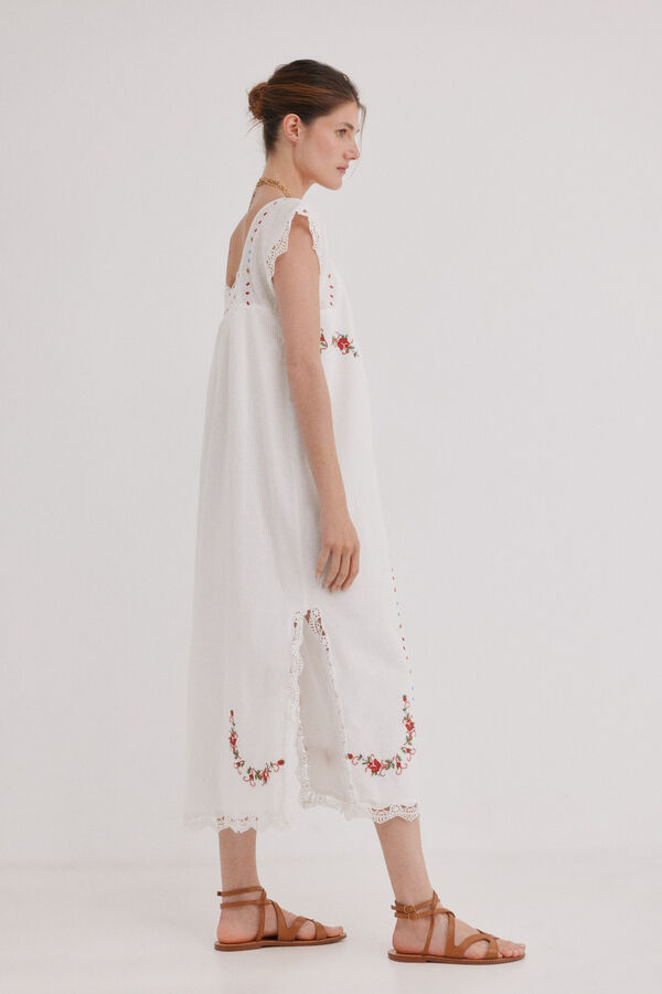 Hoss Intropia Alaira. Vestido bordado Marfil