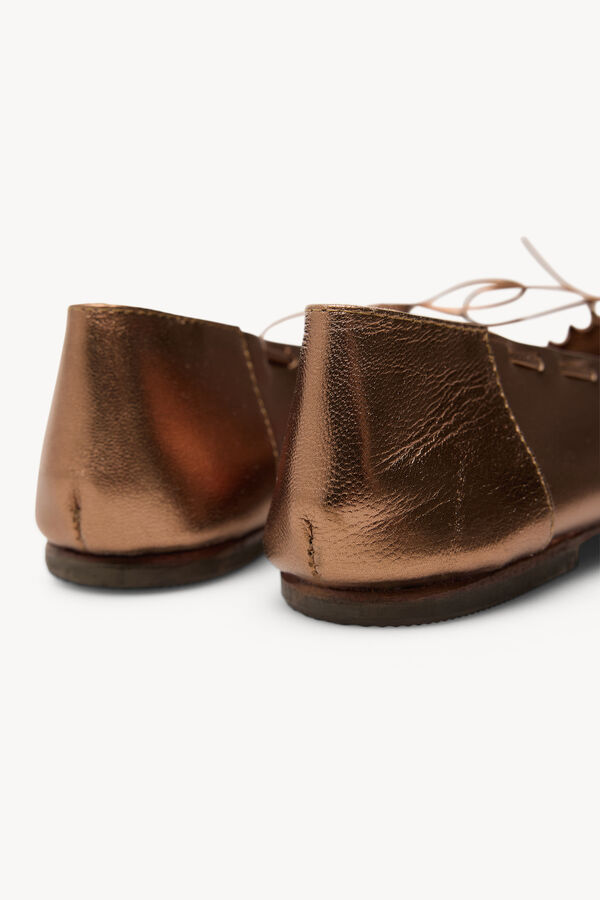 Hoss Intropia Maite. Sabrinas franzidas de pele Castanho