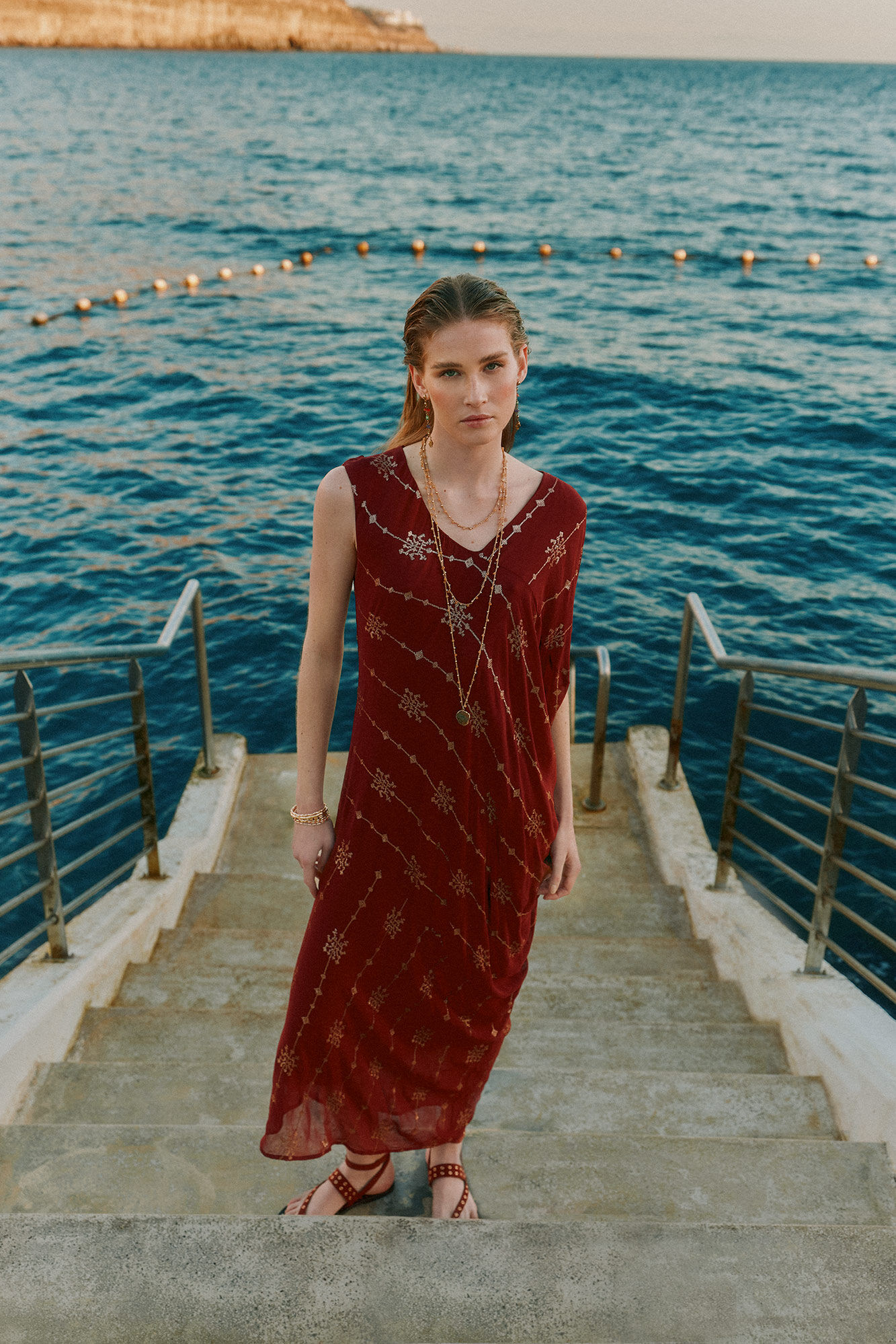 Hoss Intropia Atenea. Vestido comprido assim&eacute;trico