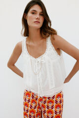 Hoss Intropia Camila. Blusa de lingerie Ecru