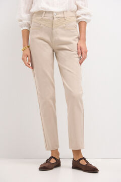 Hoss Intropia Ofelia. Mom jeans com bordado Ecru