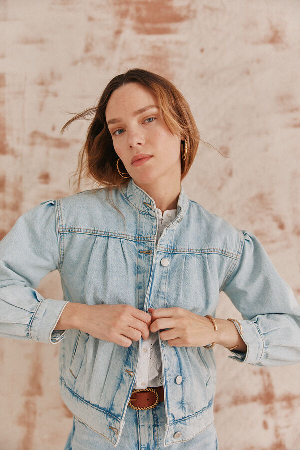 Hoss Intropia Blanca. Chaqueta bomber denim Azul