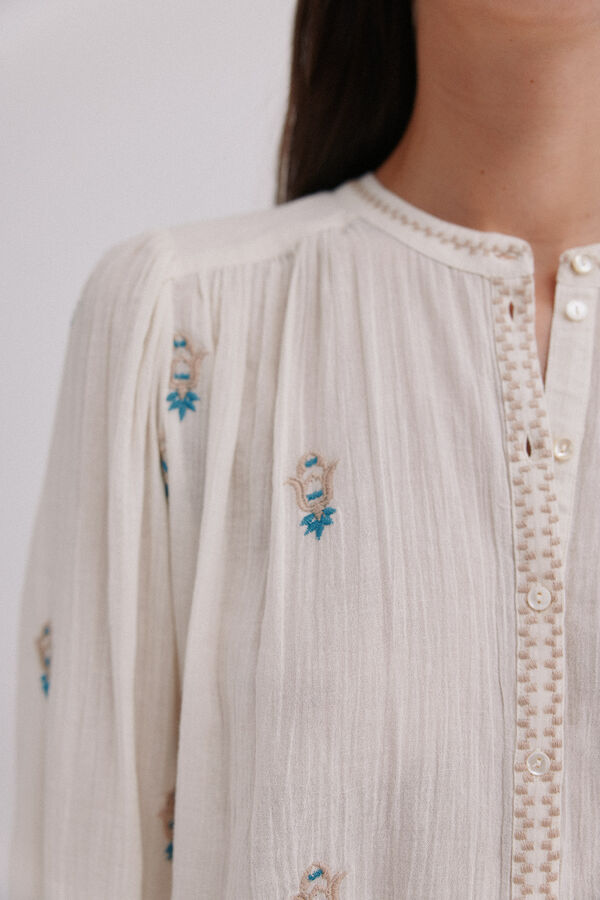 Hoss Intropia Carina. Blusa bordada Ecru