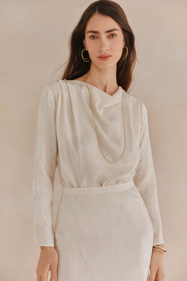Hoss Intropia Constanza. Blusa em jacquard. Ecru