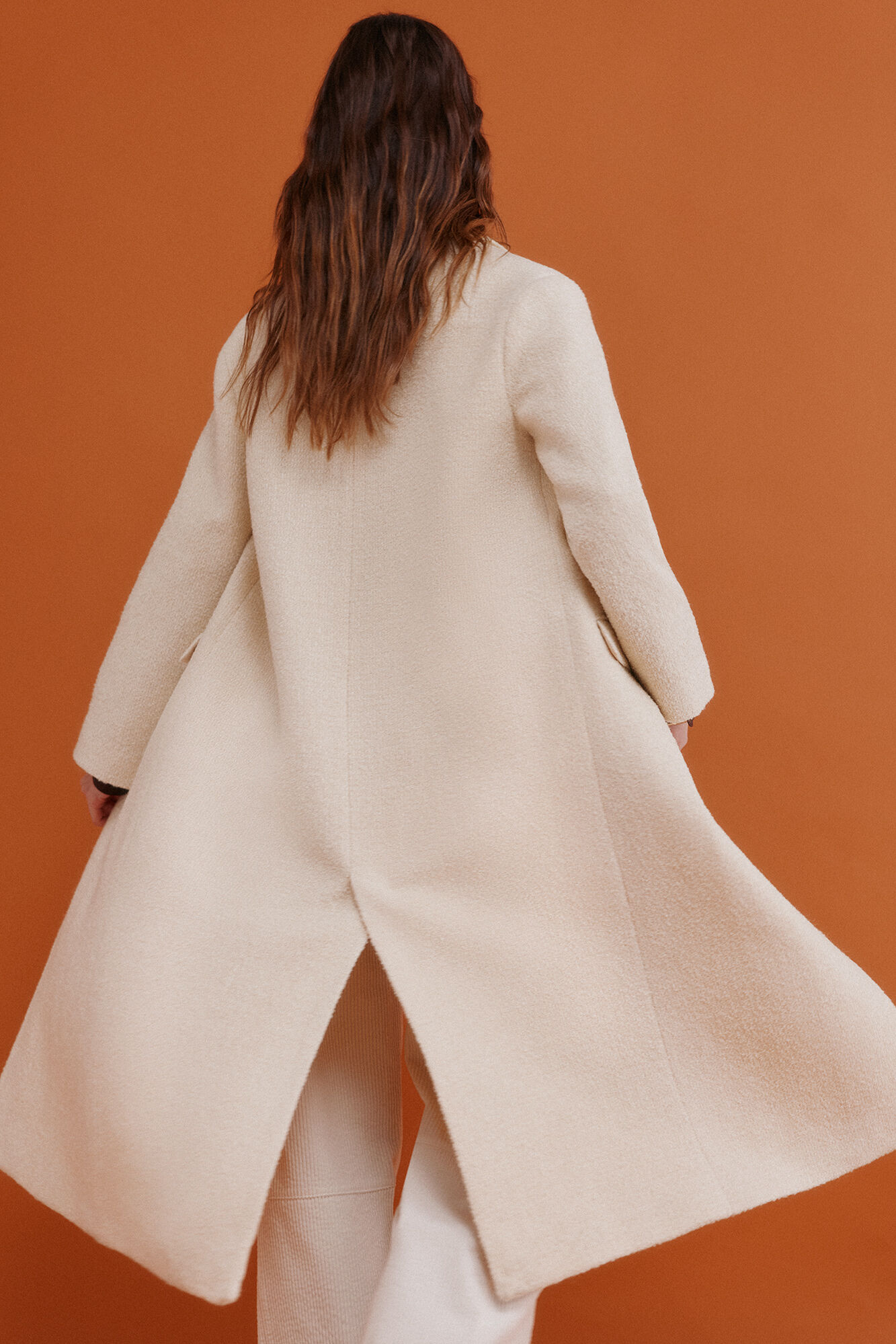 Hoss Intropia Fiamma. Sobretudo com gola de lapela