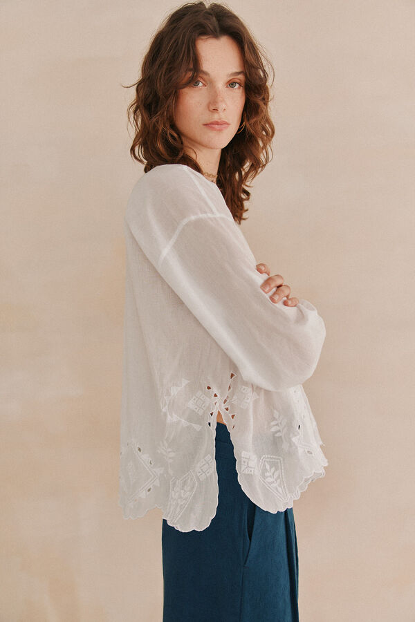 Hoss Intropia Casandra. Blusa bordado. Branco