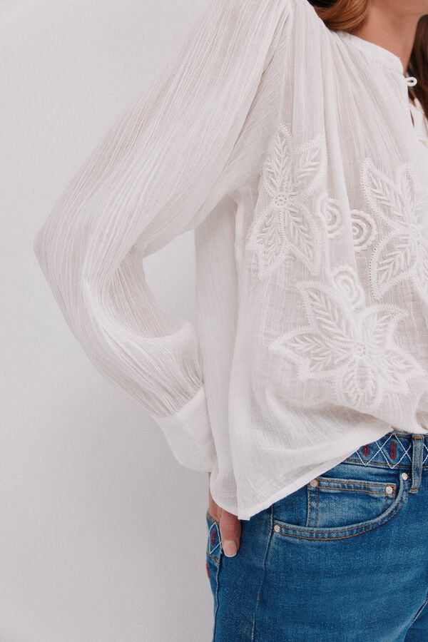 Hoss Intropia Cósima. Blusa bordados florales Marfil