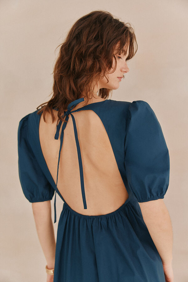Hoss Intropia Amelia. Vestido bordado. Azul