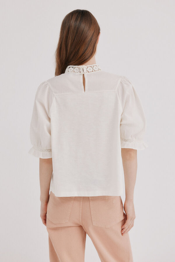 Hoss Intropia Martina. T-shirt rom&acirc;ntica Branco