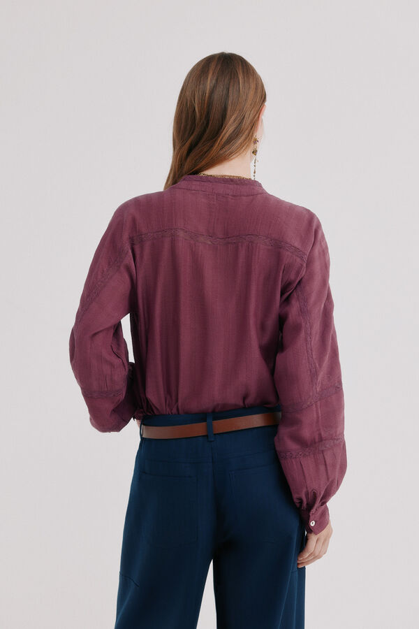 Hoss Intropia Cressa. Blusa com entremeios Roxo
