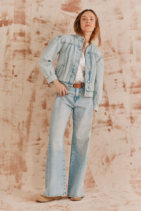 Hoss Intropia Blanca. Chaqueta bomber denim Azul