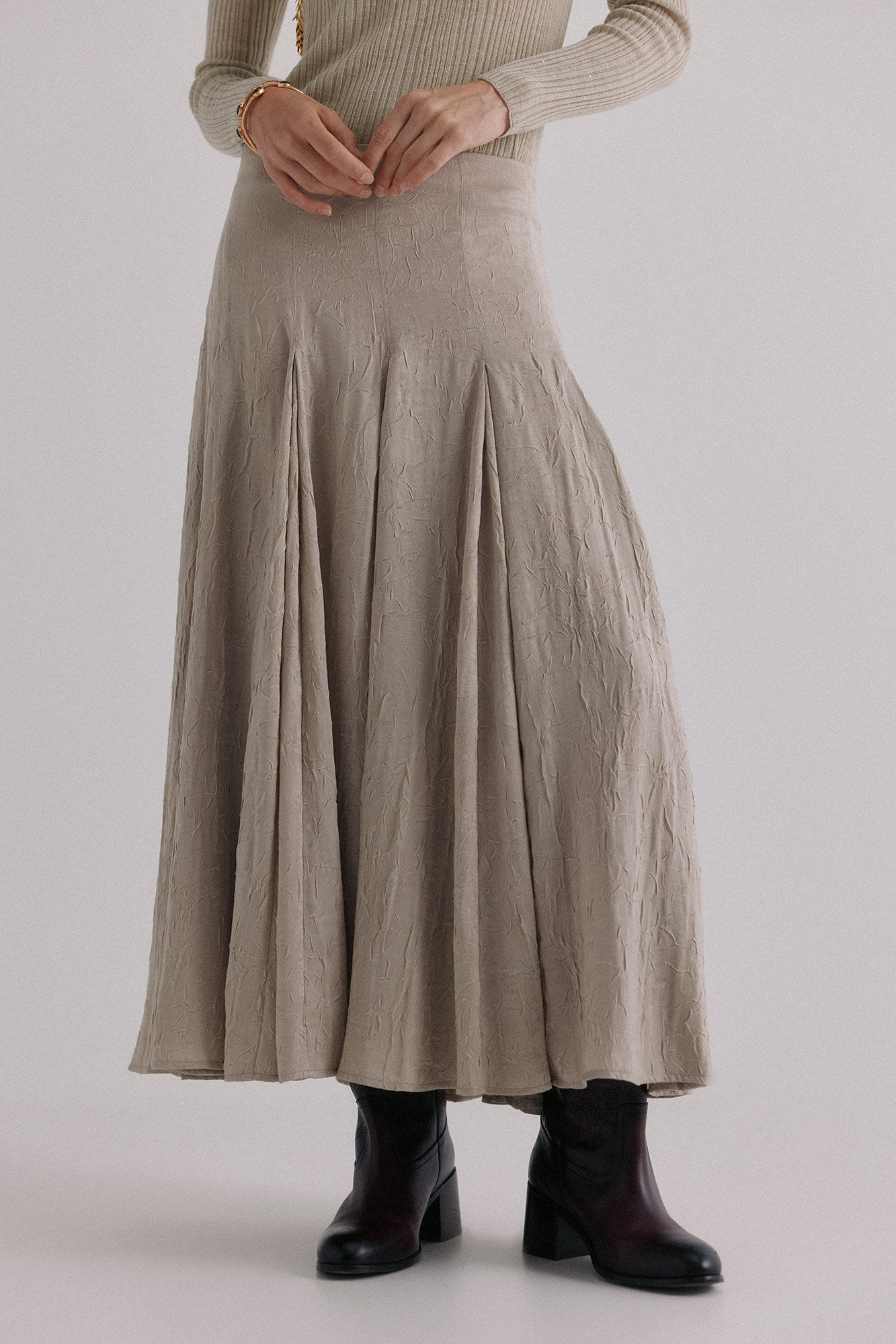 Hoss Intropia Rosa. Falda godets