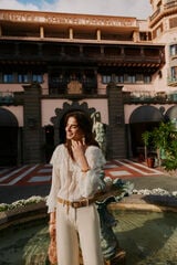 Hoss Intropia Catalina. Blusa rom&acirc;ntica Ecru