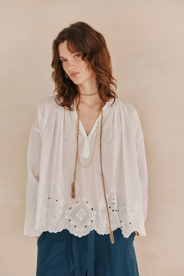 Hoss Intropia Casandra. Blusa bordado. Branco