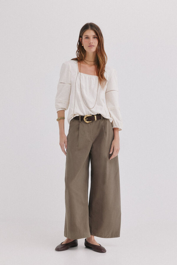 Hoss Intropia Miranda. Blusa rom&aacute;ntica Beige