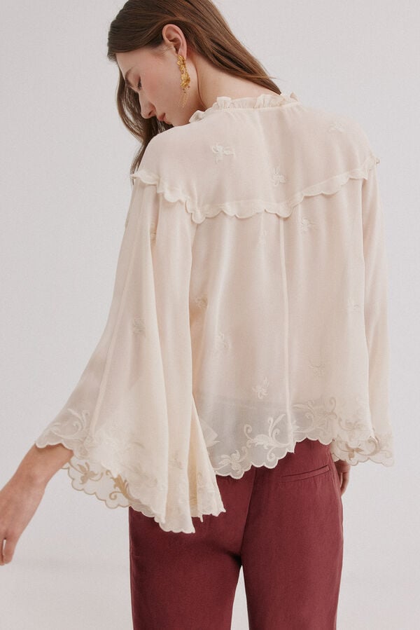 Hoss Intropia Chelsea. Blusa rom&aacute;ntica Marfil