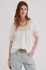 Hoss Intropia Miranda. Camiseta rom&aacute;ntica Beige