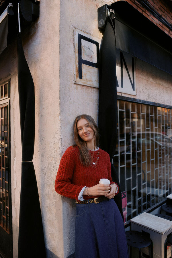 Hoss Intropia Iris. Jersey de punto rojo