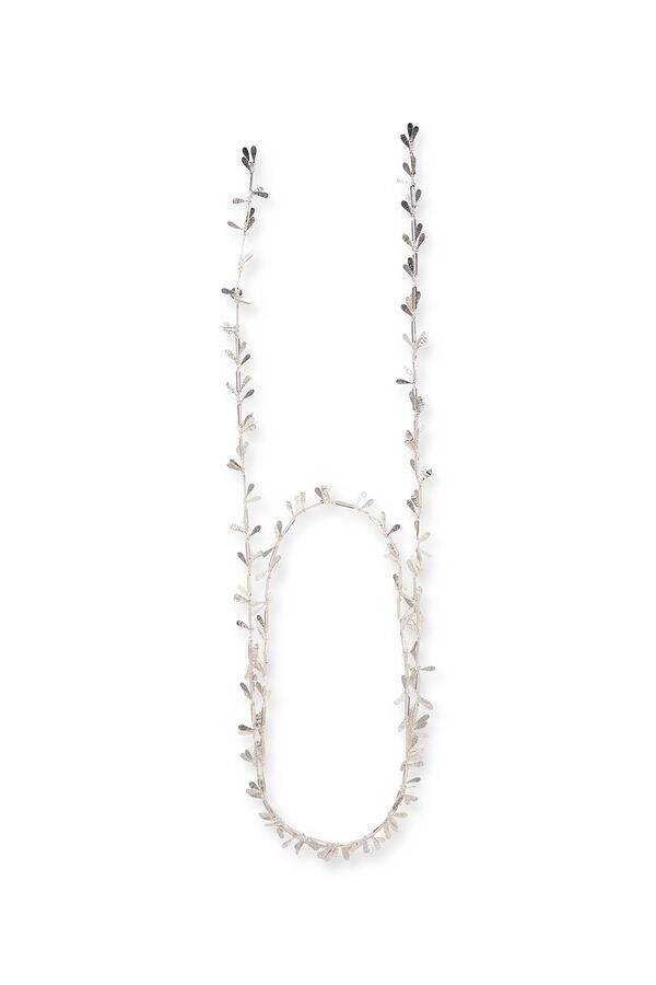 Hoss Intropia Leila. Collar hojas plateadas Gris