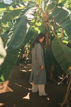 Hoss Intropia Eloise. Kimono Bordado Azul