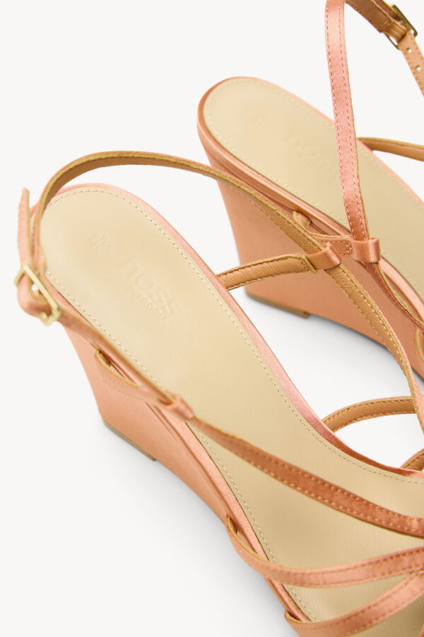 Hoss Intropia Mar&iacute;a. Sandalias de cu&ntilde;a Coral