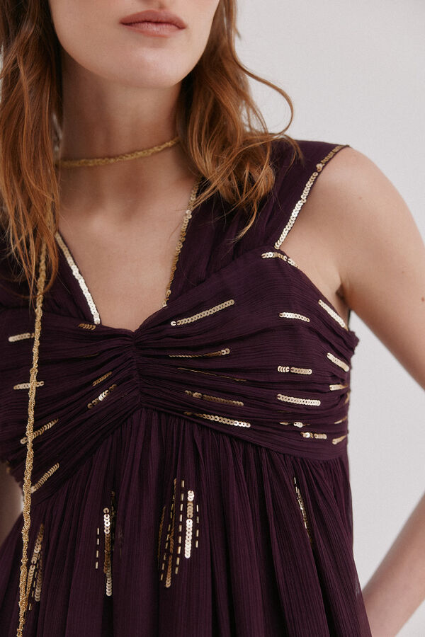 Hoss Intropia Aurora. Vestido bordado Roxo