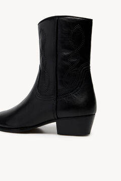 Hoss Intropia Maitane. Botines de piel Negro