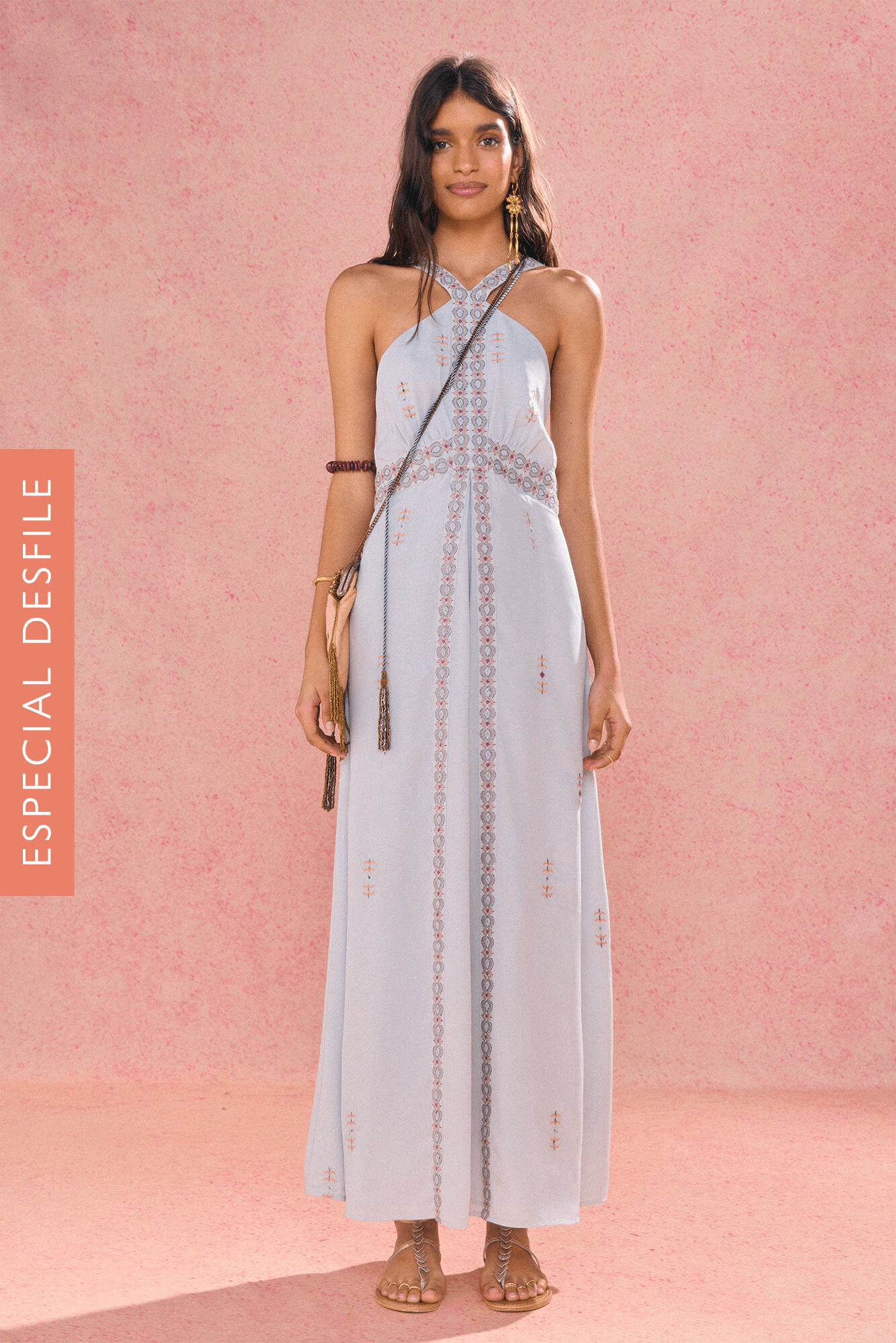 Fanny. Vestido halter bordados. Vestidos y Monos de mujer Hoss Intropia