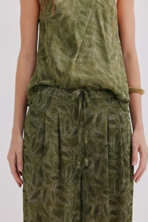 Hoss Intropia Perenna. Cal&ccedil;a fluida Verde