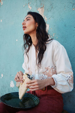 Hoss Intropia Alicia. Blusa bordada Marfil