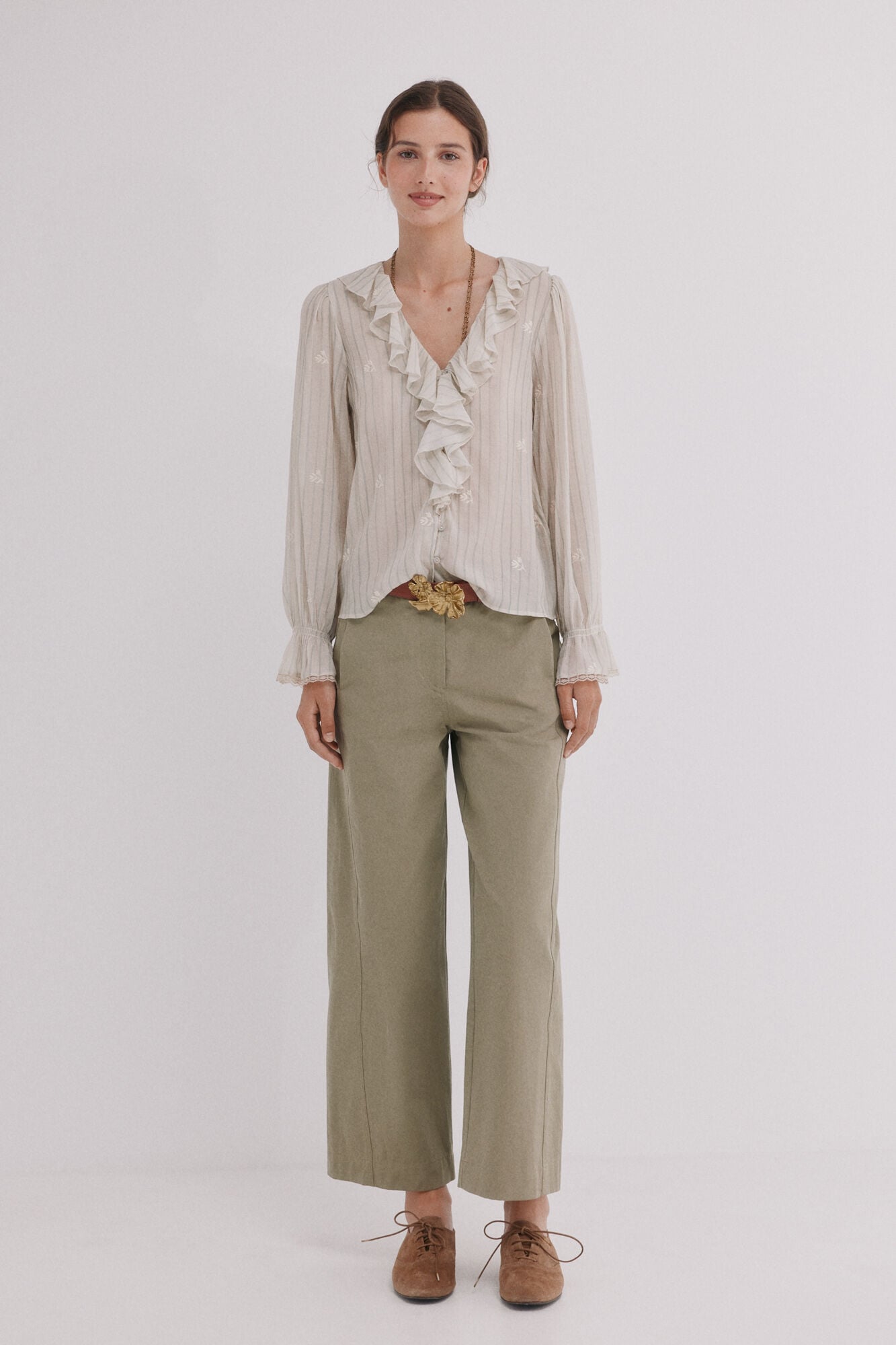 Hoss Intropia Poppy. Pantal&oacute;n chino