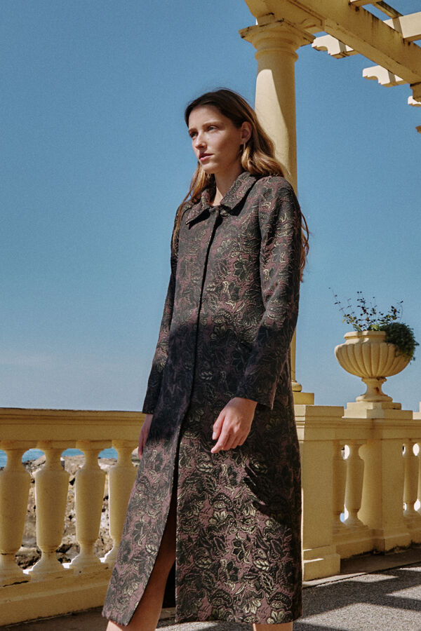 Hoss Intropia Fiorella. Sobrecasaca jacquard Cinzento