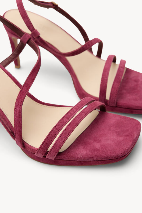 Hoss Intropia Mireia. Sand&aacute;lias de salto em camur&ccedil;a Roxo