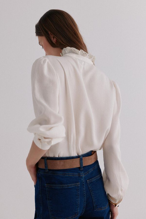 Hoss Intropia Colette. Blusa bordada Ecru