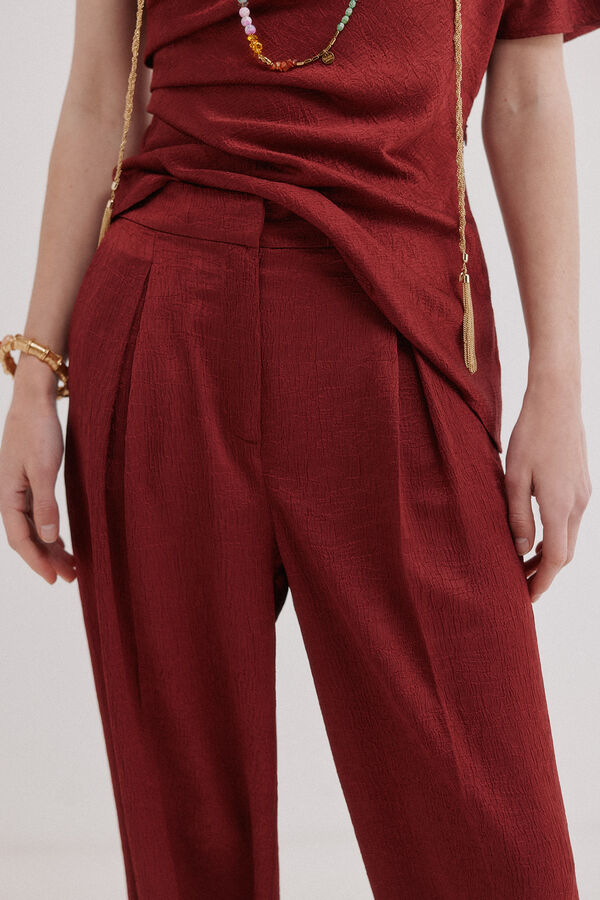 Hoss Intropia Poline. Cal&ccedil;a fluida brilhante Granada