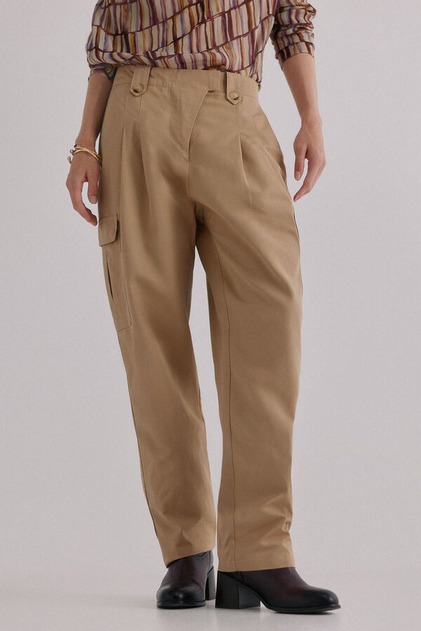 Hoss Intropia Piera. Pantalón cargo Marfil