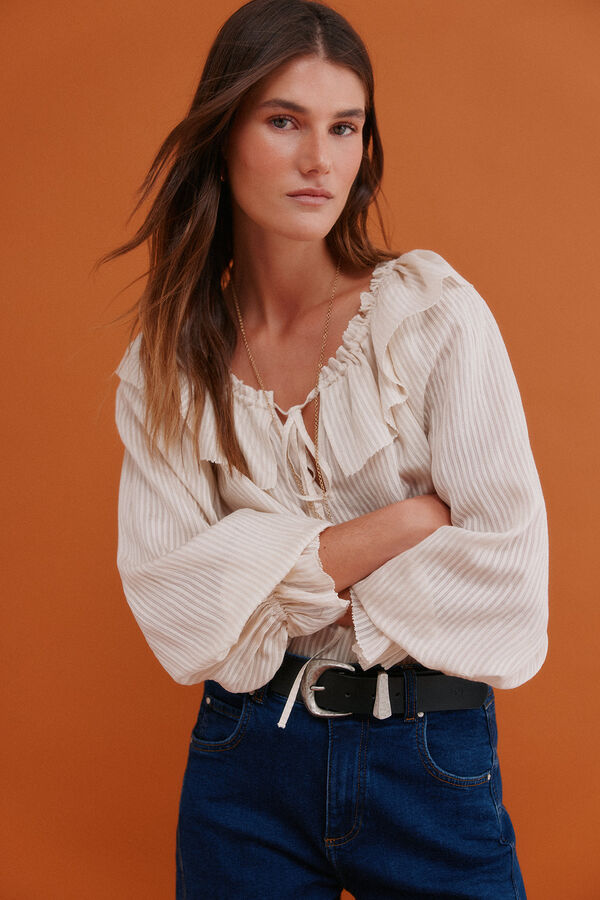 Hoss Intropia Cassandra. Blusa romântica Ecru