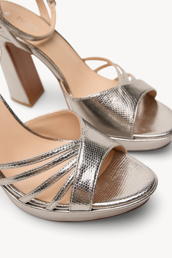 Hoss Intropia Marisa. Sand&aacute;lias salto em pele gravada Cinzento