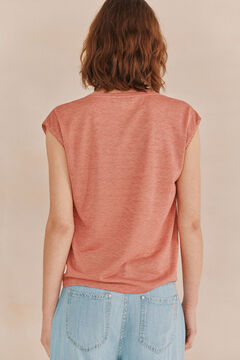 Hoss Intropia Miriam. T-shirt gola em bico Subiu