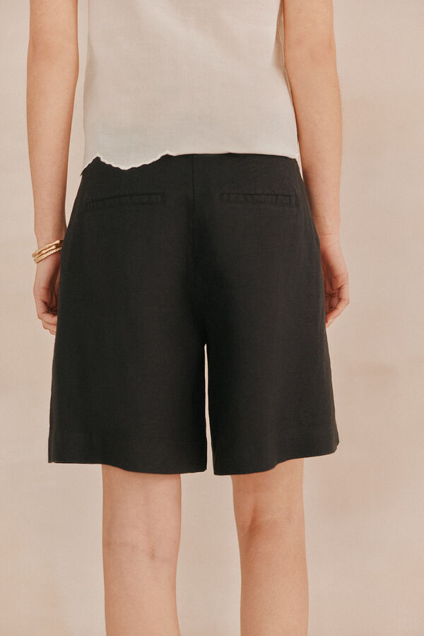 Hoss Intropia Pamélia. Bermudas linho Preto