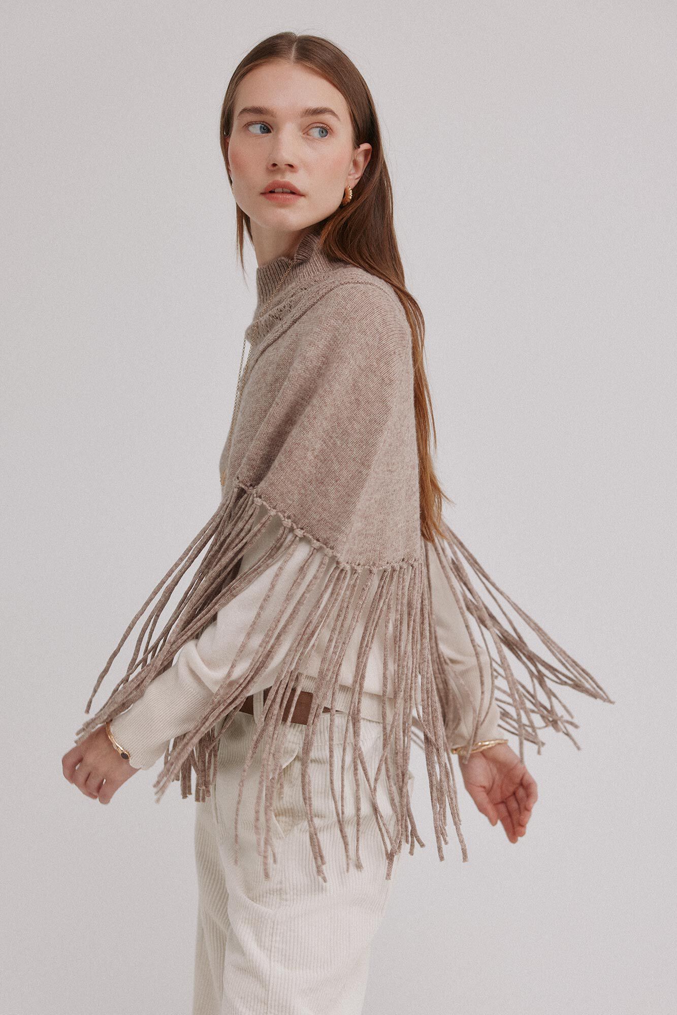 Hoss Intropia Marta. Capa flecos de tricot