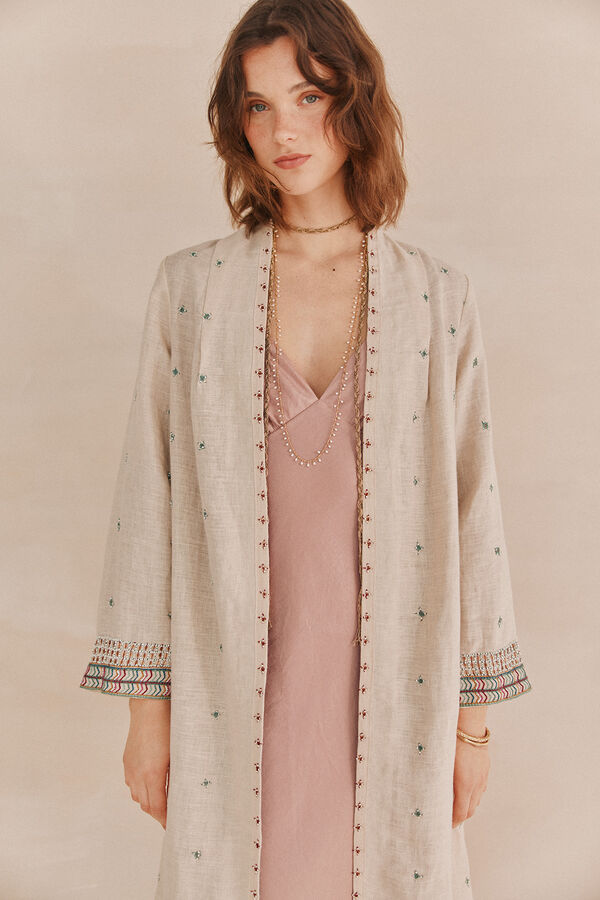 Hoss Intropia Elene. Kimono bordado Marfil