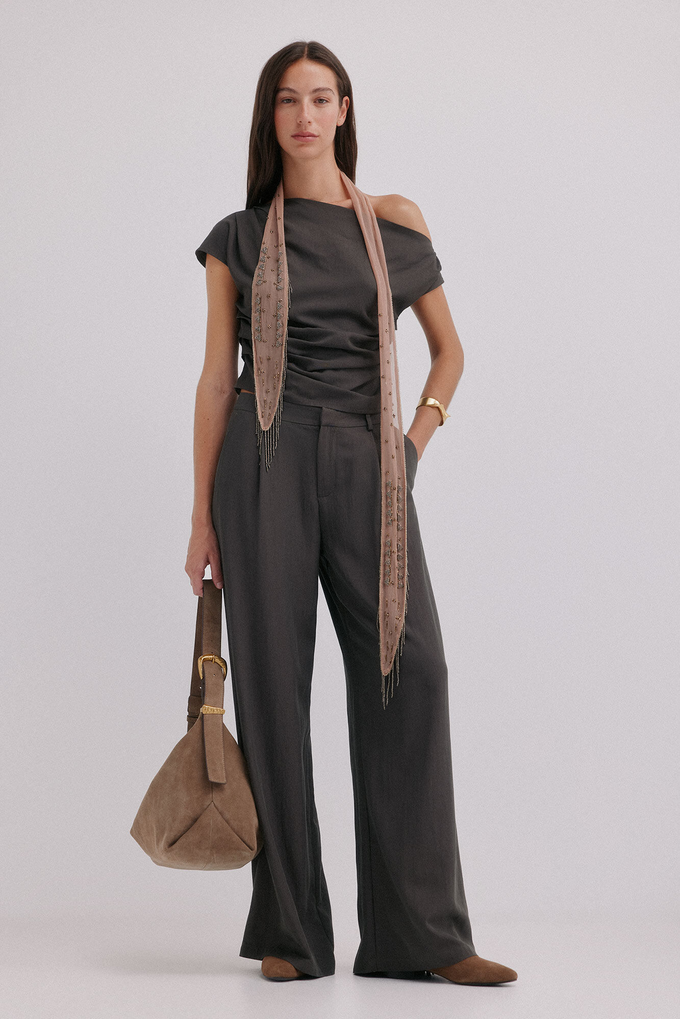 Hoss Intropia Polina. Cal&ccedil;as flu&iacute;das