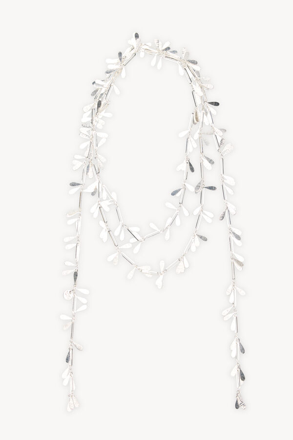 Hoss Intropia Leila. Collar hojas plateadas Gris