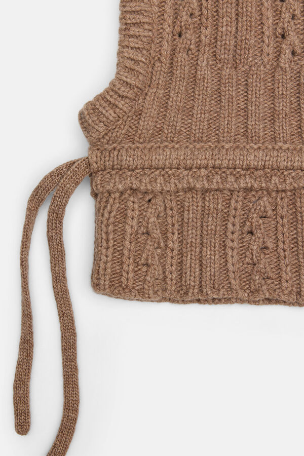 Hoss Intropia Loreta. Balaclava de malha Castanho