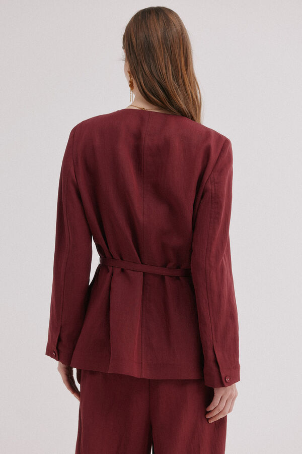 Hoss Intropia Emma. Chaqueta cruzada Vino